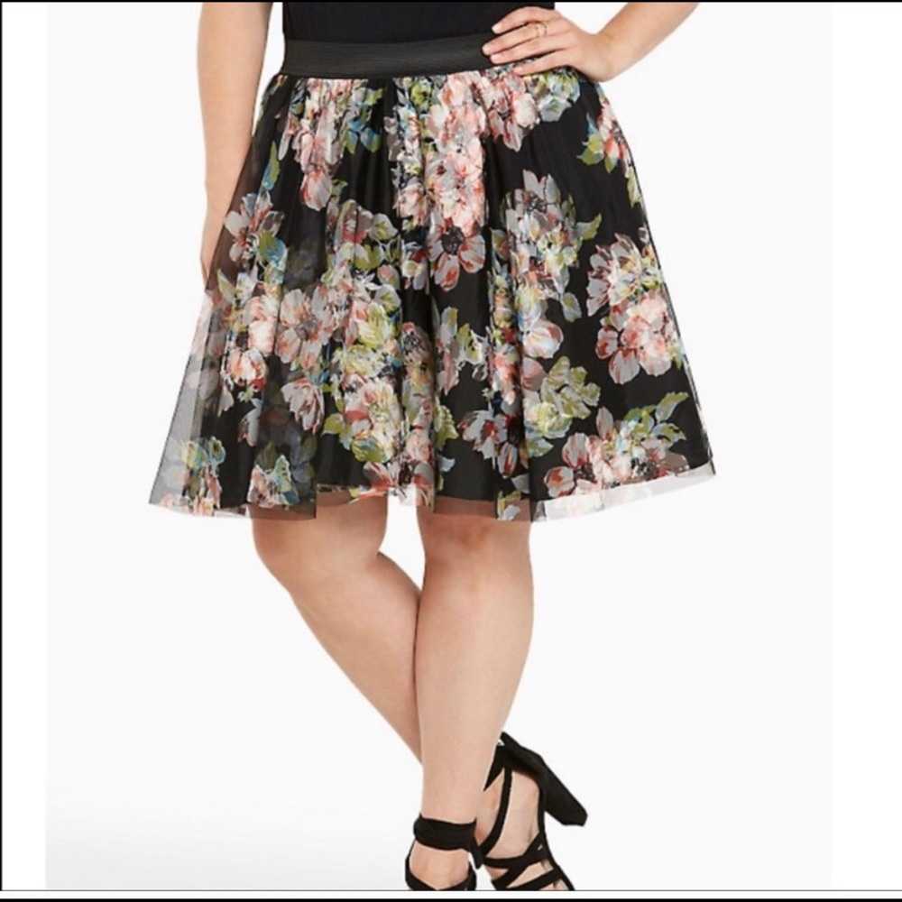 Plus Tulle Mini Skirt